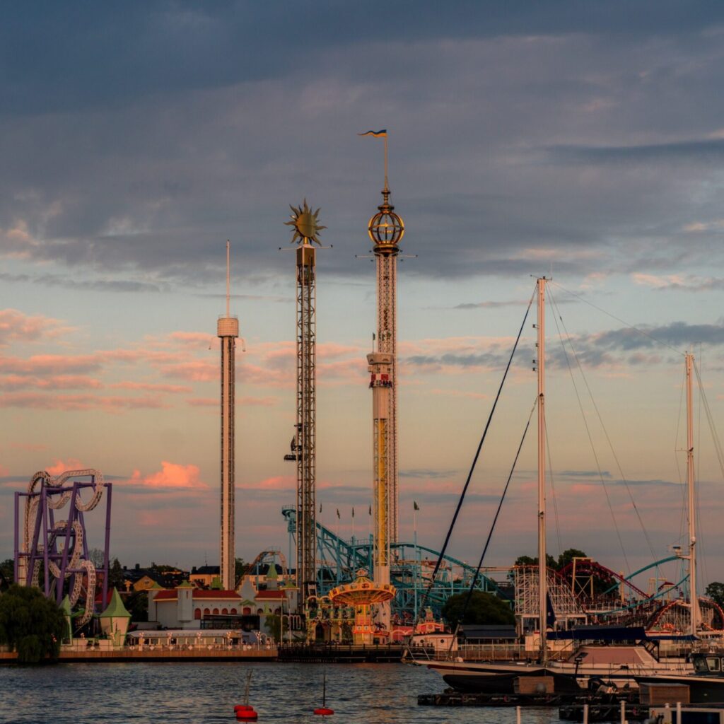 grona-lund-amusement-park-in-stockholm-at-golden-h-CY528PU (1) (1)